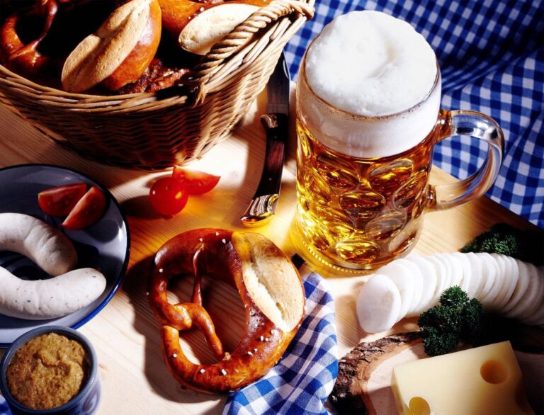 German-Food-at-Oktoberfest